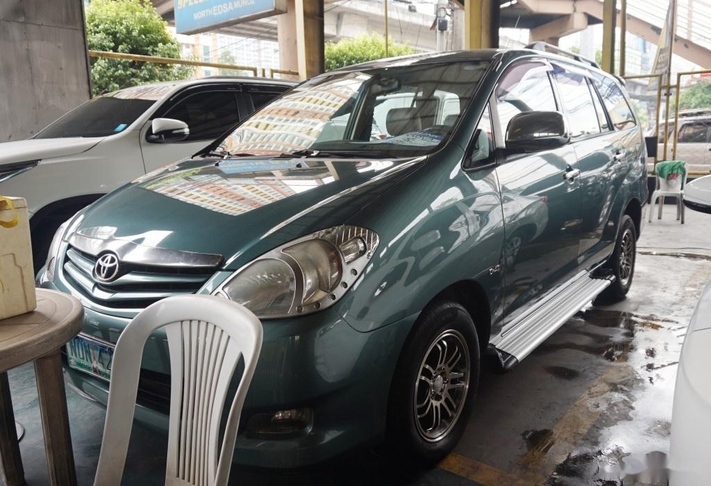 Selling Green Toyota Innova 2010 Manual Diesel In Manila