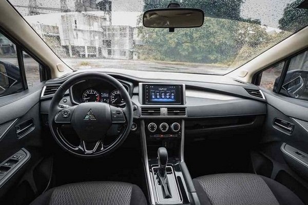 Mitsubishi Xpander 2020 interior