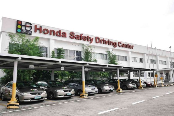 cheap driving school philippines: Honda Driving School