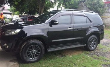 Toyota Fortuner 2015 V Top of the line 4x2 Automatic Transmission