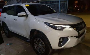 -FOR SALE: -Toyota Fortuner V 4x2 automatic 2016