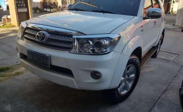 Toyota Fortuner G 2011 Manual D4d diesel engine Top of the line