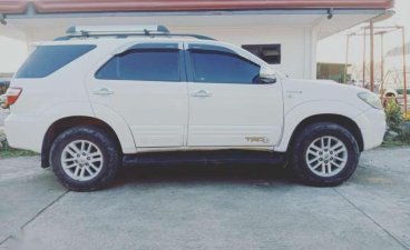SELLING Toyota Fortuner 2010mdl