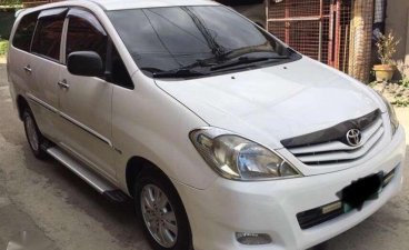 TOYOTA INNOVA 2010 model FRESH IN AND OUT