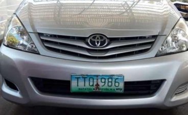 2011 Toyota Innova E for sale