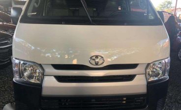 2018 Toyota Hiace 3.0 Commuter Manual Freedom White Van Ed