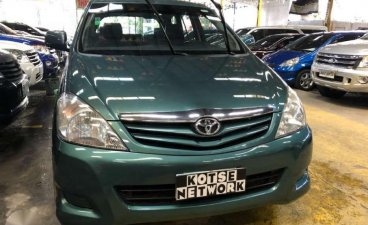 2010 Toyota Innova E AT gas 60kms first owned