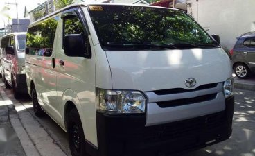 2017 Toyota Hiace Commuter 3.0 White 
