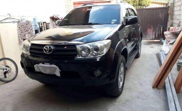 TOYOTA Fortuner G 2010 FOR SALE
