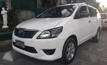 Selling our 2013 Toyota Innova 2.5 E look Diesel
