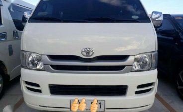 2010 Toyota Hiace commuter FOR SALE