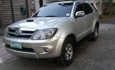 Toyota Fortuner V 4x4 2007 Top of the Line