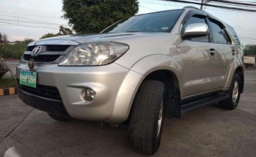 TOYOTA Fortuner G 2005mdl. automatic trans.