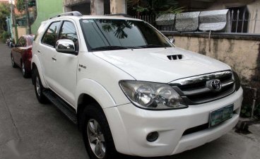 Toyota Fortuner V 4x4 DSL Automatic 2006 for sale 