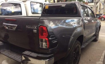 Toyota Hilux 4x4 manual 2016 FOR SALE