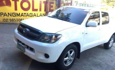 Toyota Hilux j manual 2005mdl FOR SALE