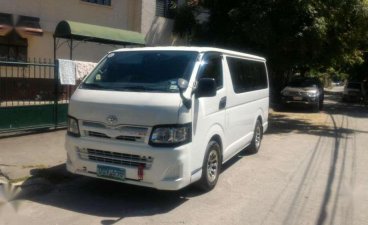 Van for sale Toyota Hiace Commuter 2013 model unit is neg.