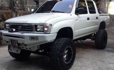 2000 Toyota Hilux for sale