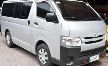 2014 Toyota Hiace Commuter  TOP of the Line