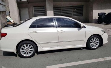 Toyota Altis 2010 1.6V A/T white pearl FOR SALE