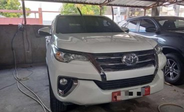 2018 Toyota Fortuner 2.4G 4x2 diesel automatic newlook WHITE