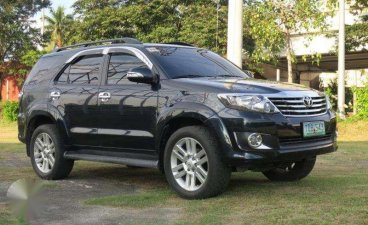 2012 TOYOTA Fortuner 2.5 diesel automatic 4X2. 