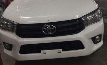 2016 Toyota Hilux G manual white for sale