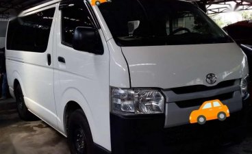 FOR SALE TOYOTA HiAce Commuter *2017
