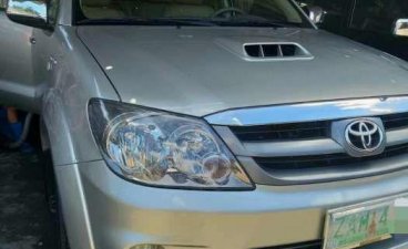 Toyota Fortuner v 2006 Automatic Transmission 4x4 top of the line