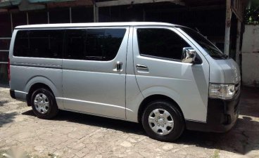 2013 Toyota Hiace commuter for sale