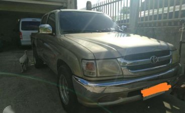 2004 Toyota Hilux 2L for sale 