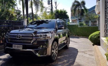 2018 Toyota Land Cruiser Dubai Version V8 for sale