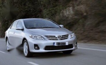 Toyota Altis 1.6V AT 2013 for sale 