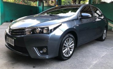 Selling Toyota Altis 2016 Manual Gasoline in Quezon City