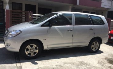 Selling 2nd Hand (Used) Toyota Innova 2005 Manual Diesel in Cainta