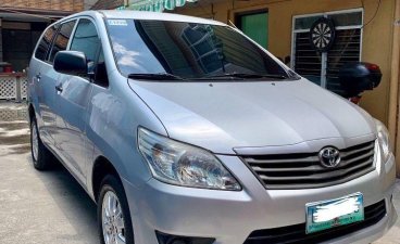 Selling 2nd Hand (Used) Toyota Innova 2012 Automatic Diesel in Caloocan