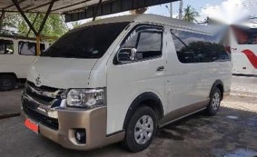 Selling 2nd Hand (Used) Toyota Hiace 2015 in Tarlac City