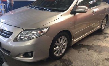 Selling 2nd Hand (Used) Toyota Corolla Altis 2010 in Quezon City