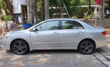 Selling 2nd Hand (Used) Toyota Corolla Altis 2013 in Makati