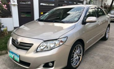 Selling 2nd Hand (Used) Toyota Altis 2010 in Parañaque