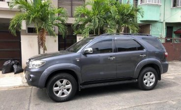 Selling 2nd Hand (Used) 2011 Toyota Fortuner Automatic Diesel in Parañaque