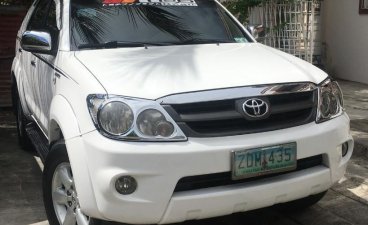 Selling 2nd Hand Toyota Fortuner 2006 at 100000 in Las Piñas