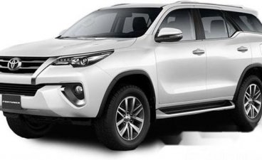 Selling White Toyota Fortuner 2019