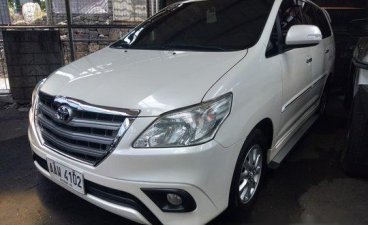 White Toyota Innova 2015 for sale