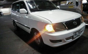 Selling Used Toyota Revo 2004 in Mandaluyong