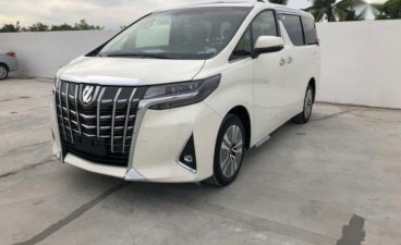 Selling White 2019 Toyota Alphard 