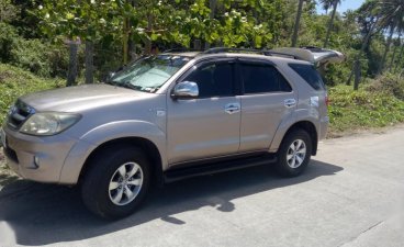 Selling 2nd Hand Toyota Fortuner 2006 Automatic Gasoline at 100000 km in Guinobatan