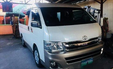 Selling White Toyota Hiace 2013 Manual Diesel for sale 