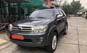 Selling 2nd Hand Toyota Fortuner 2011 at 176000 km in Quezon City