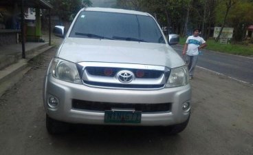 Selling 2nd Hand Toyota Hilux 2010 in Ramon